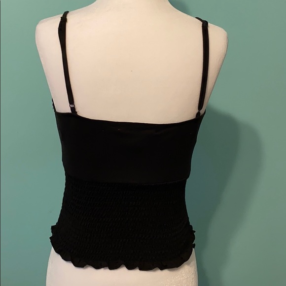 🌺 URBAN HERITAGE TIE-FRONT KEYHOLE CAMI SOFT - Picture 2 of 8